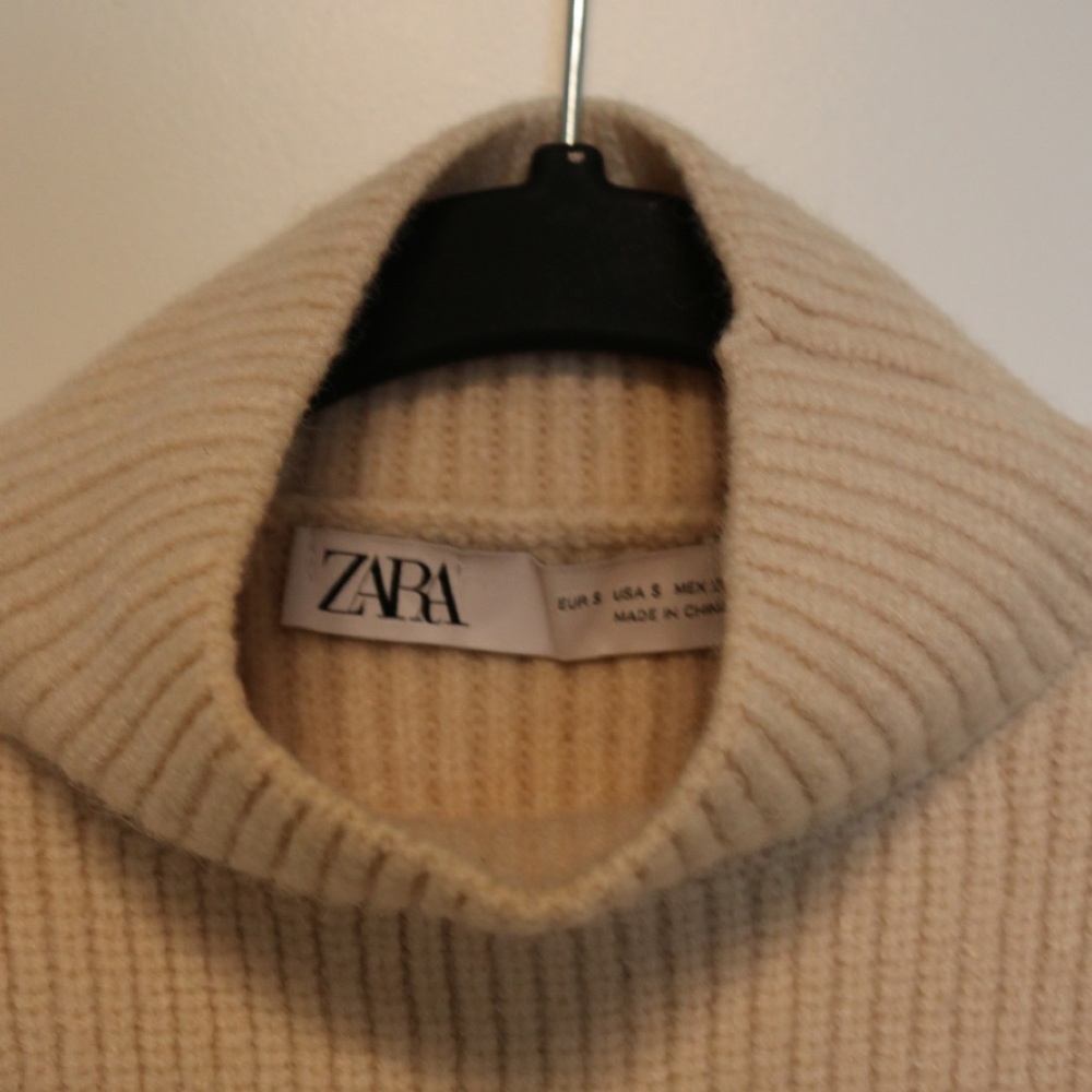 Zara Knit Top - Picture 5 of 5